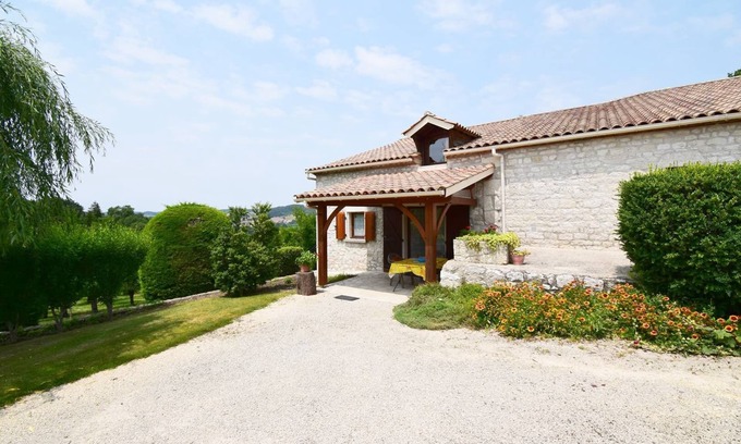 Tournon-d'Agenais House | Gîte Pouchalou à Tournon d'Agenais, grand parc