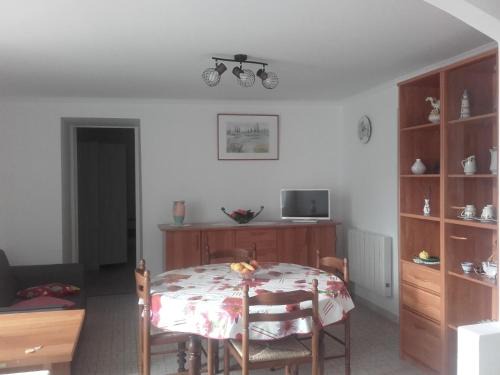 Chenac-Saint-Seurin-d'Uzet House | Gîte sur l'estuaire de la Gironde