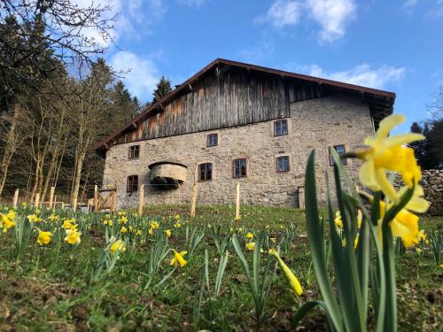 Sapois Apartment | Gîte Tranquille à la Ferme Vosgienne avec Parking - FR-1-589-779