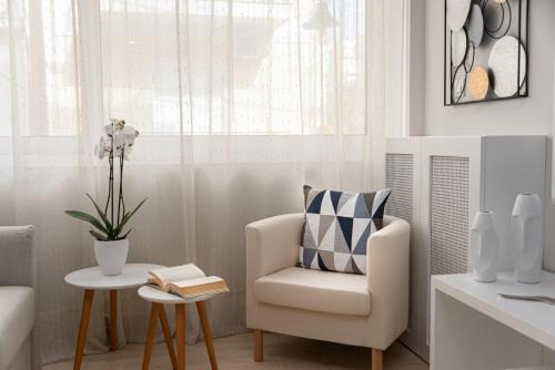 Zakynthos Town Apartment | G&J Deluxe Apt