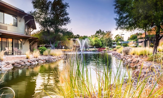 Cascade Hotel | Gaia Hotel & Spa Redding, an Ascend Collection Hotel