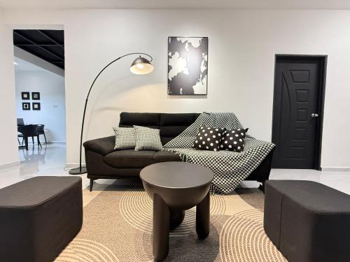 Kuantan House | Galaria2 4BR 14PaxNearTC, DinosaurLand, PS4, Netfx