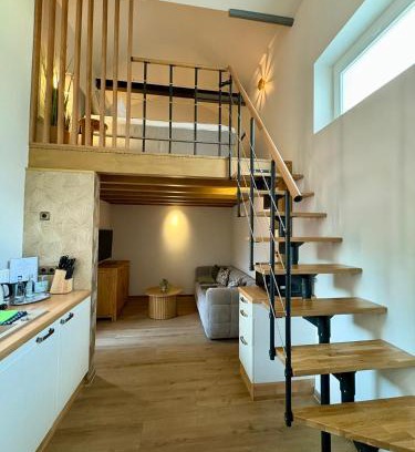 Altlandsberg Apartment | Galerie-Studio im Grünen by Reindahls