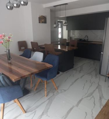 Canton 10 Apartment | Galija