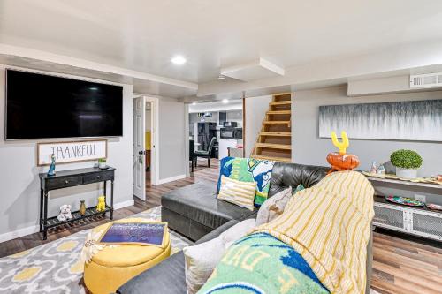 Near Northwest Apartment | Game Day Made Easy! Apt 2 Mi to Notre Dame Stadium