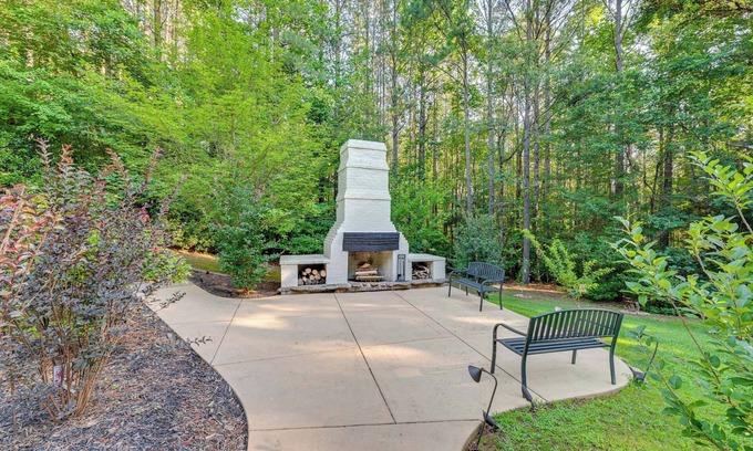 Denver House | Game Room + Patio: Luxe Retreat Near Lake Norman!