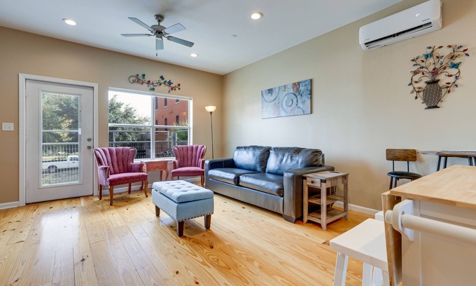 Central Business District Condo | Game Room w/Pool Table! Downtown Mobile Condo