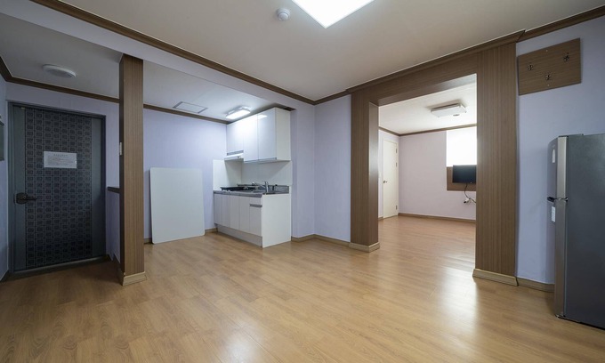 Gangneung Hotel | Gangneung Gyeongpodae Eroom