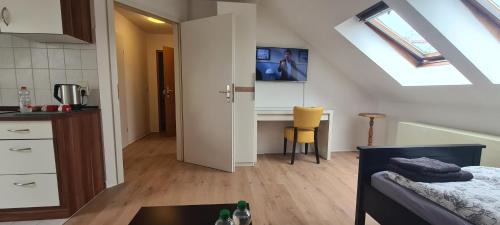 Zschaitz-Ottewig Apartment | Ganze 2 Raum Ferienwohnung Rechts