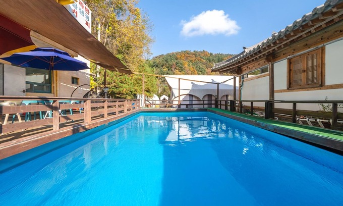 Sang House | Gapeyong Fourseason Pet Glamping Caravan