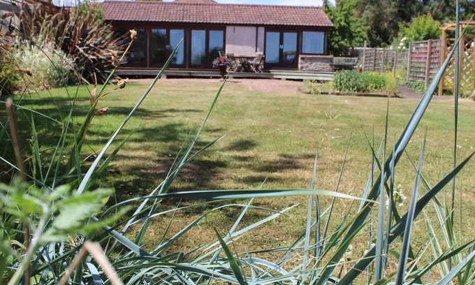 Henlade Cottage | Garden Cottage in stunning rural location but only 5 minutes from Taunton.