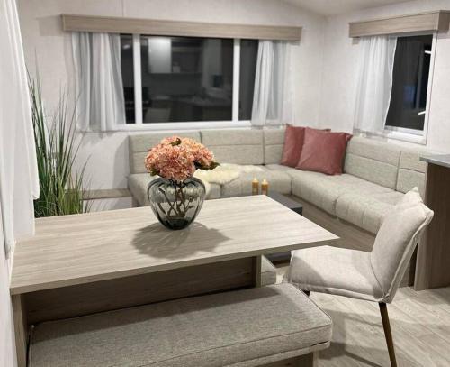 Hovik House | Garden guest house