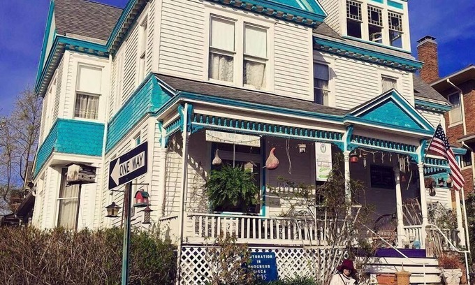 Hannibal Bed & Breakfast | Garden House Bed and Breakfast