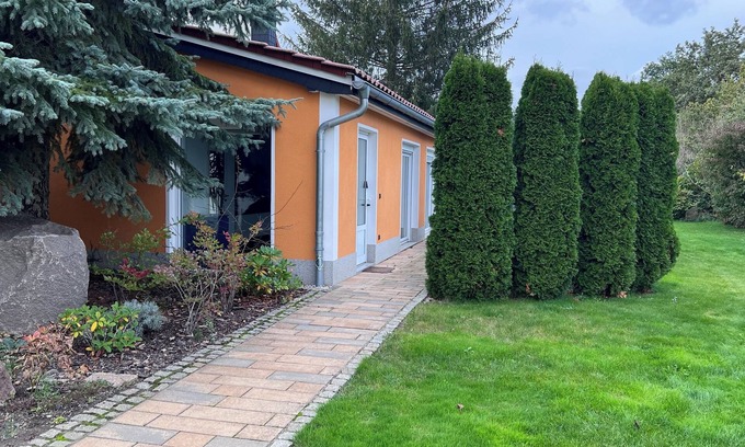 Taucha House | Garden house in the countryside