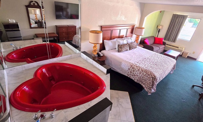 Pine Mountain Hotel | Garden Inn & Suites