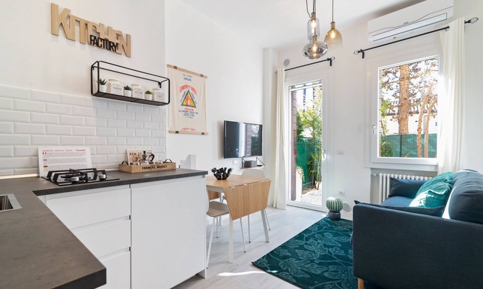 Historic Centre Apartment | Garden Mini Flat Specola