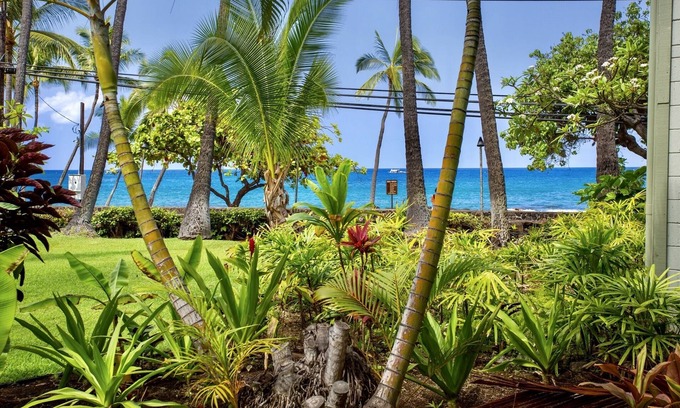 Historic Kailua Village Condo | Garden View Studio - Kona Islander Inn Condos Condo by RedAwning