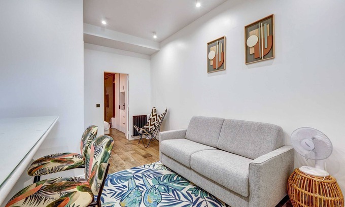 Passerelle Apartment | Gare de Lyon 4BD - 4BTH apartment!