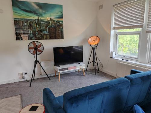 Clapton Apartment | Garland Modern Park View Apartment, Hackney 4