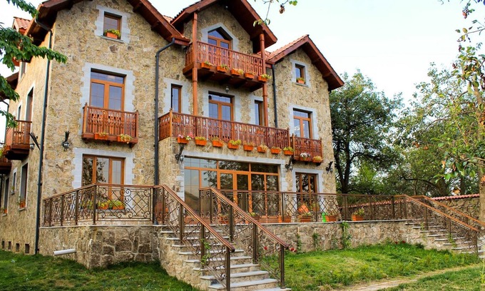 Erebuni House | Garni HinYard