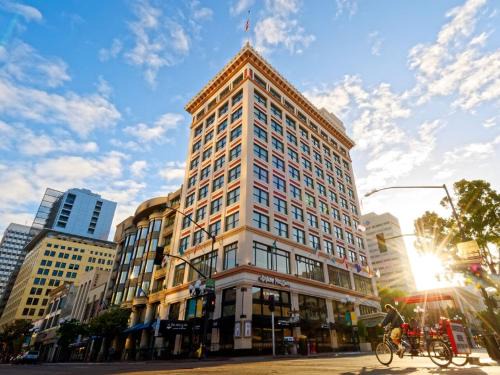 Gaslamp Quarter Hotel | Gaslamp Plaza Suites