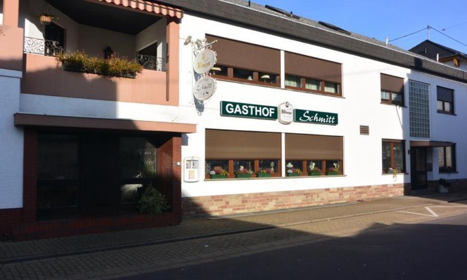Merzig Hotel | Gasthof Schmitt
