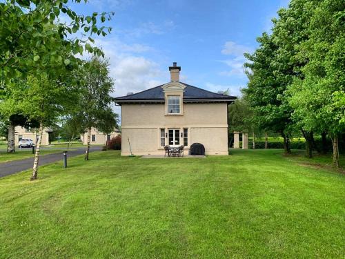 Enniskillen House | Gate lodge at Lough Erne Golf Village