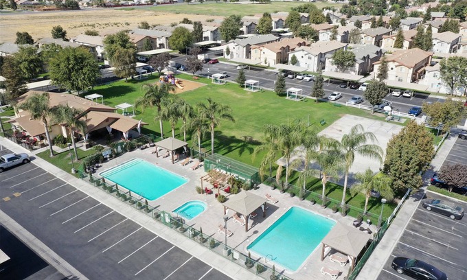 Pumpkin Center Condo | GATED 2 Bedroom/1.5 Bath Townhome FURNISHED