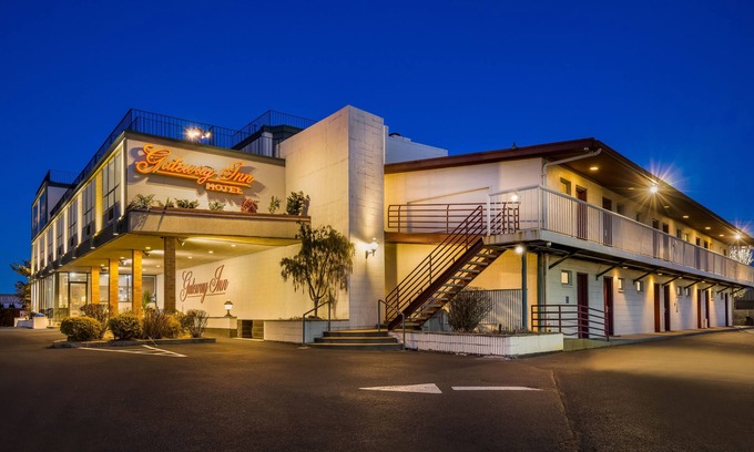 Merrick Hotel | Gateway Inn