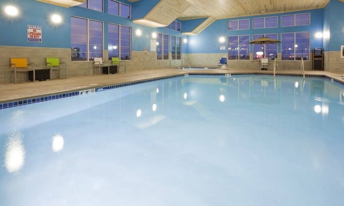 Tea Hotel | Gateway Park Hotel and Suites