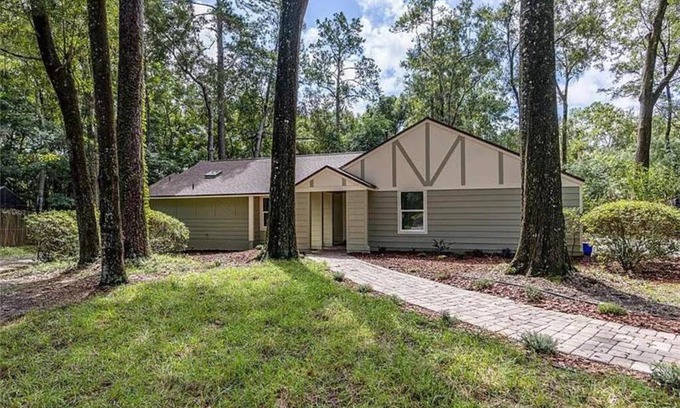 Gainesville House | Gator Pool and Hot Tub House -1.5 miles to Stadium