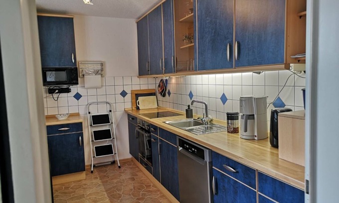 Niederwerrn Apartment | Gemütliche Ferienwohnung für bis zu 6 Personen mit Balkon