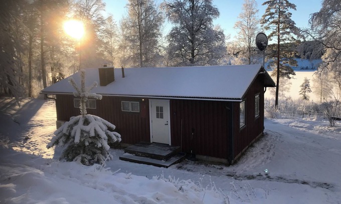 Bredsjo House | Gemütliches Ferienhaus am See in Schweden Hällefors