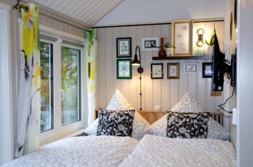 Steina House | gemütliches Tiny House mit Kamin und Sauna