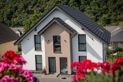Mesenich Apartment | Genießen- Entspannen- Wohlfühlen-Komfortable Ferienwohnungen - Weingut Erich Serwazi