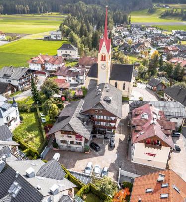 Valdaora di Sopra Hotel | Geniesserhotel Messnerwirt Olang
