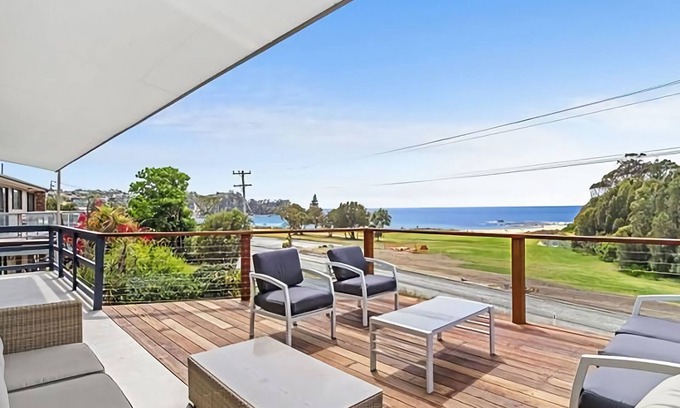 Malua Bay House | George Bass Drive 569 On The Beach Living