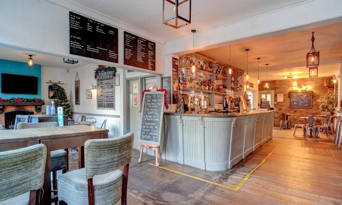 Chichester Hotel | George & Dragon Inn