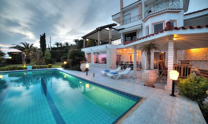 Anavyssos Villa | George Seaview villa