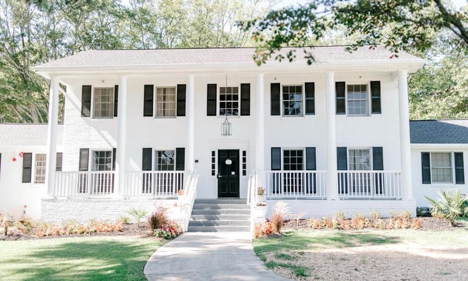 Clarkdale Bed & Breakfast | Georgia Palms & Gardens