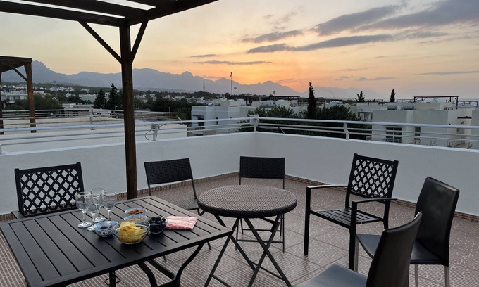 Esentepe Condo | Gepflegtes 3-zimmer-meerblick App. mit 2 Bädern, 2 Balkonen + Privates Rooftop