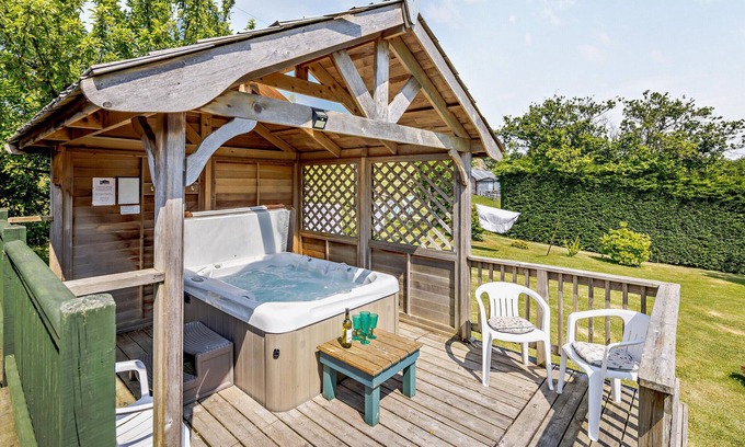 Devils Bridge House | Ger y Faen - Two Bedroom House, Sleeps 4