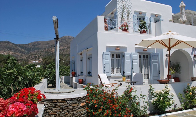 Platis Gialos Apartment | Gerani Suites Sifnos