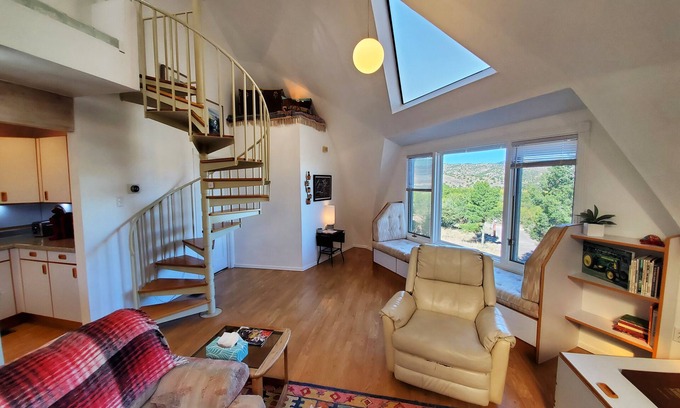 San Lorenzo House | Get away and stay in unique Geodesic Dome!