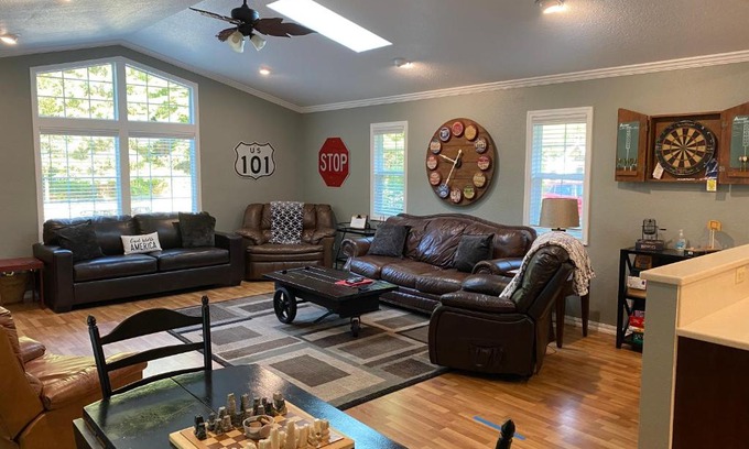 Crescent City Apartment | Get away in the Redwoods