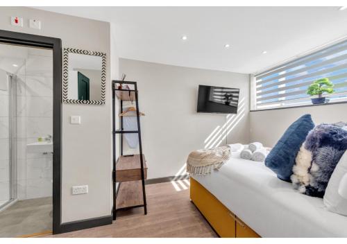 Shacklewell Apartment | Get Your Zen On: Relaxing Studio in Central
