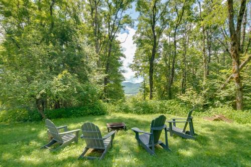 Glenville House | Getaway with Guest House - 6 Mi to Lake Glenville!