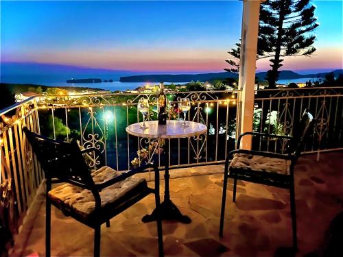 Pylos House | Gianna's Guesthouse & Cave Studio