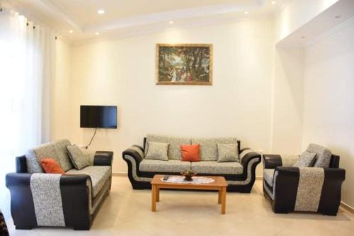 Permet Apartment | Giorgio Gest House