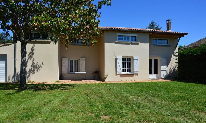 Bioule House | GITE 8-15 Pers Book your weekend & holiday in the sun in the WHITE QUERCY